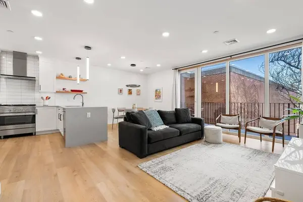 3171 Washington St #204, Boston, MA 02130