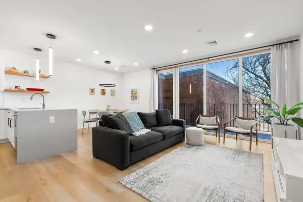 3171 Washington St #204, Boston, MA 02130