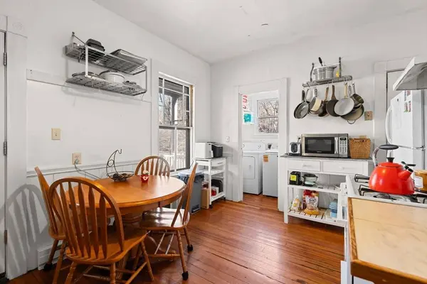 285 Chestnut Ave, Boston, MA 02130