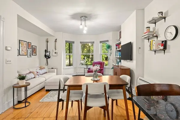 281 Chestnut Ave #1, Boston, MA 02130