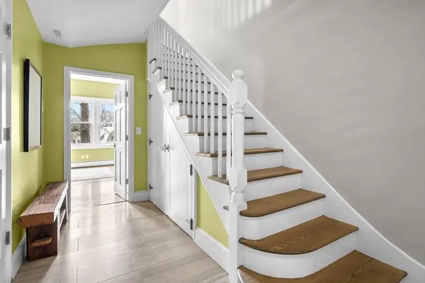 29 Greenough Ave #2, Boston, MA 02130