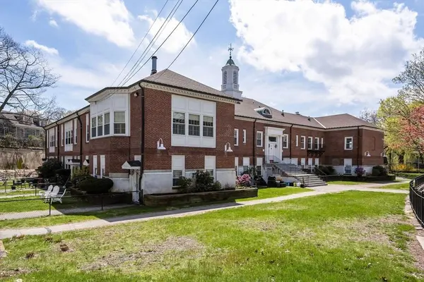 35 Eldridge #202, Boston, MA 02130