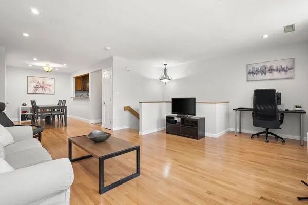 35 Eldridge #202, Boston, MA 02130