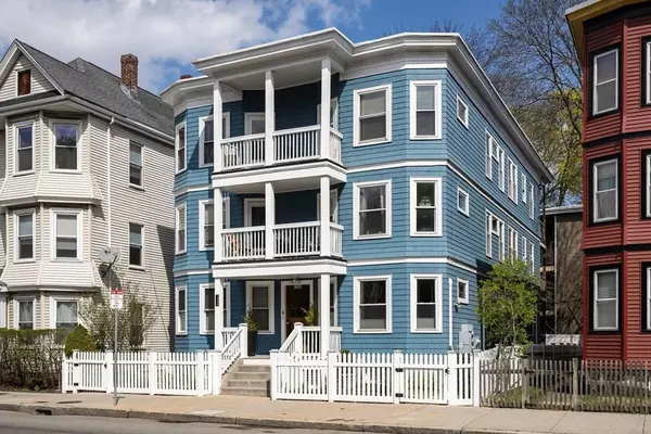 156A South #3R, Boston, MA 02130