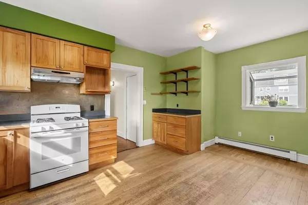 27 Chilcott Place #2, Boston, MA 02130