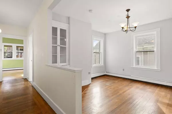 27 Chilcott Place #2, Boston, MA 02130