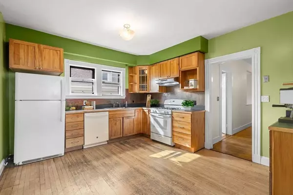 27 Chilcott Place #2, Boston, MA 02130