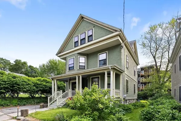 27 Chilcott Place #2, Boston, MA 02130