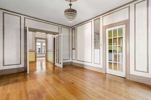 25 Hutchings St, Boston, MA 02121