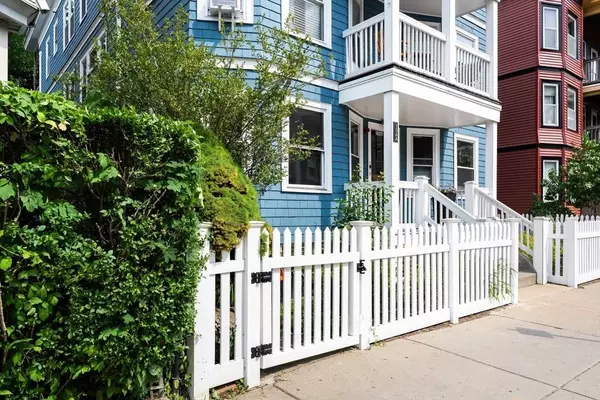 156A South #1L, Boston, MA 02130