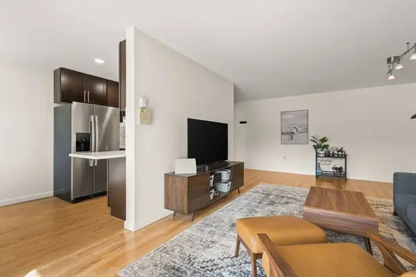 1206 Greendale Ave #217, Needham, MA 02492