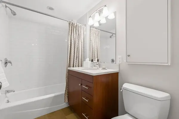 156 Green St #301, Boston, MA 02130