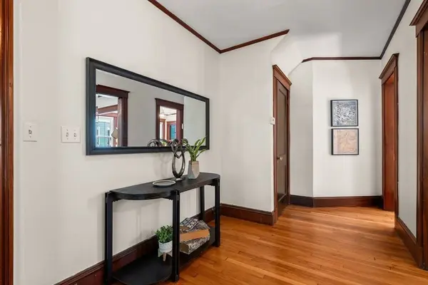 2 St. John St #1, Boston, MA 02130