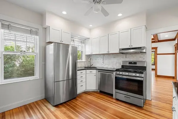 21 Kingsboro Park #1, Boston, MA 02130