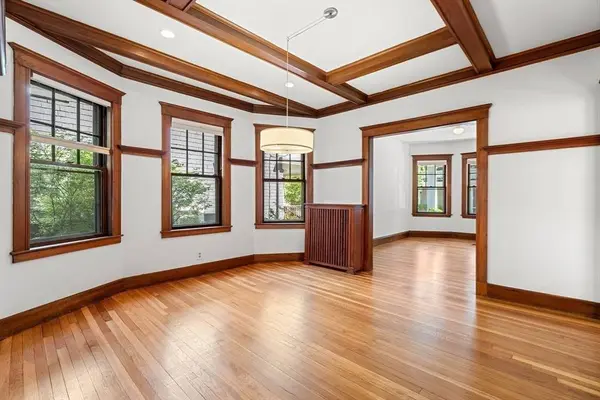 21 Kingsboro Park #1, Boston, MA 02130