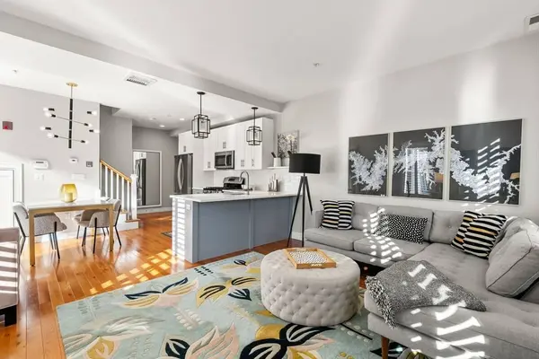 272R Lamartine #3, Boston, MA 02130