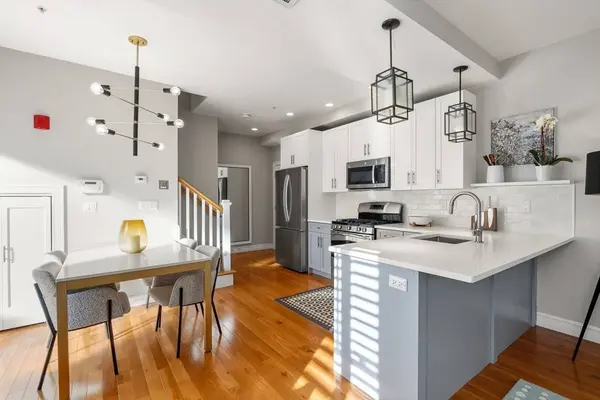 272R Lamartine #3, Boston, MA 02130