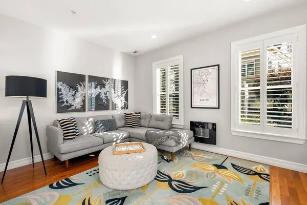 272R Lamartine #3, Boston, MA 02130