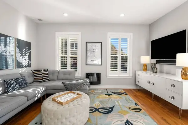272R Lamartine #3, Boston, MA 02130