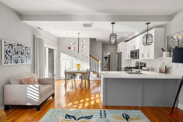 272R Lamartine #3, Boston, MA 02130
