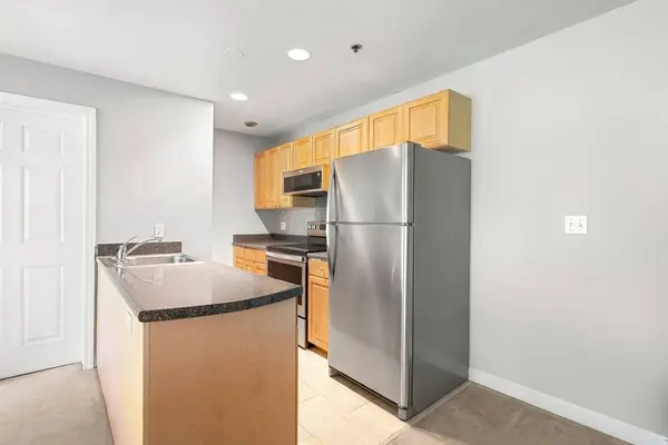 332 Jamaicaway #403, Boston, MA 02130