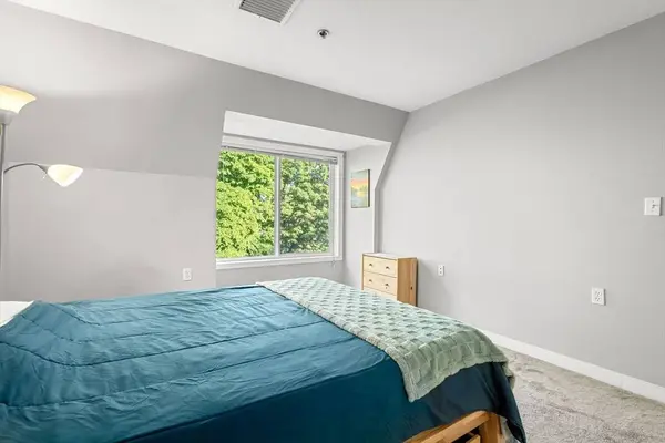 332 Jamaicaway #403, Boston, MA 02130