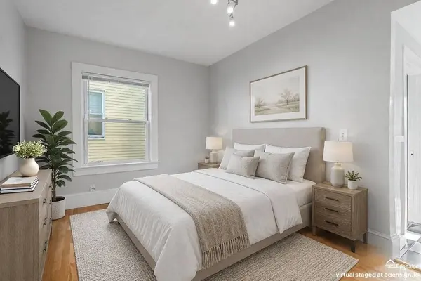 72 Mozart #2, Boston, MA 02130