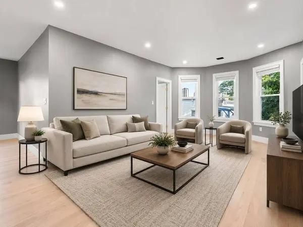 1 Boylston Place #3, Boston, MA 02130