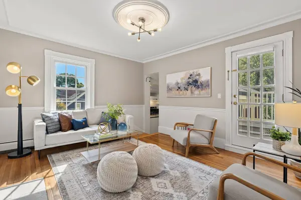 33-35 Green St #3, Boston, MA 02130