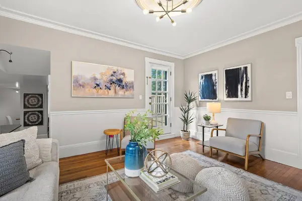 33-35 Green St #3, Boston, MA 02130