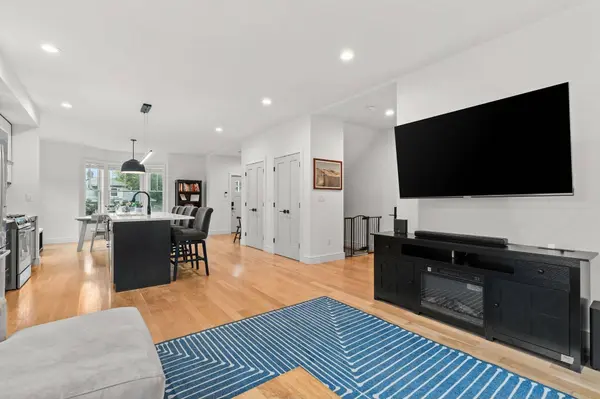 1 Prospect Ave #2, Boston, MA 02131