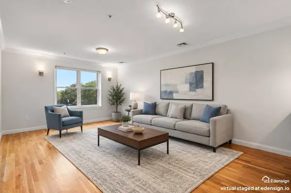 156 Green St #302, Boston, MA 02130