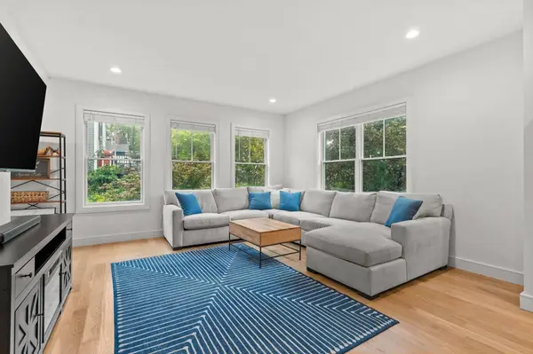 1 Prospect Ave #2, Boston, MA 02131