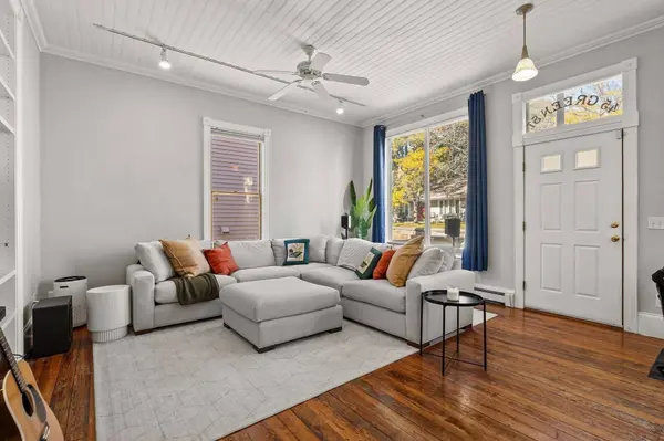 45 Green St #A, Boston, MA 02130