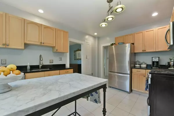 58 Forest Hills St #2, Boston, MA 02130