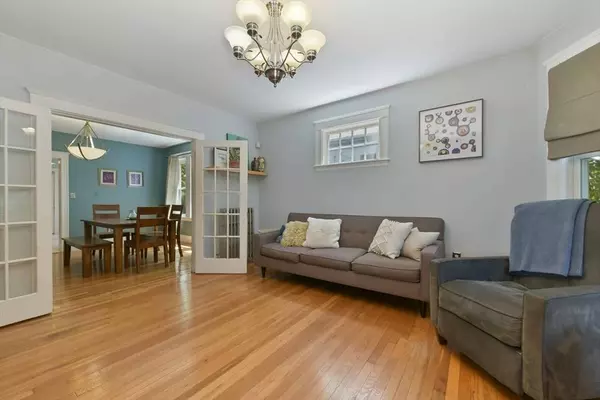 58 Forest Hills St #2, Boston, MA 02130