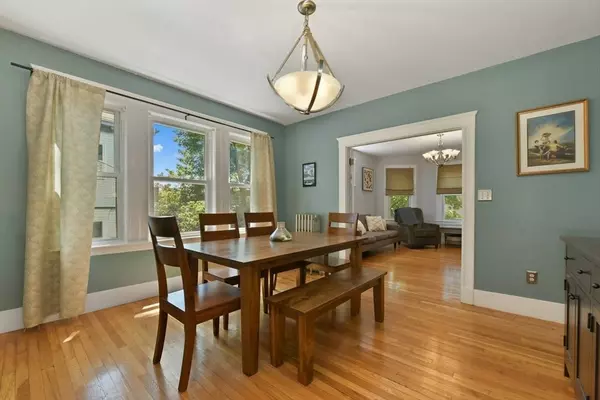 58 Forest Hills St #2, Boston, MA 02130