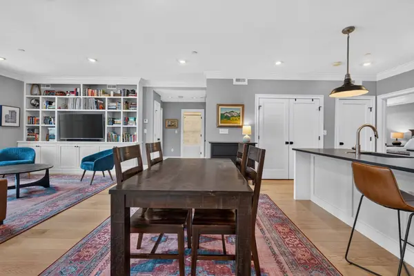 120 Brookside Ave #302, Boston, MA 02130