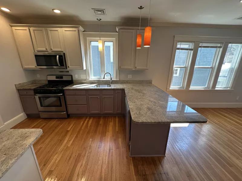 42 Glen Rd #3, Jamaica Plain, MA 02130-3306