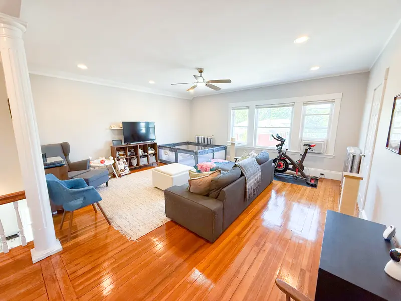 410 S Huntington Ave #3, Jamaica Plain, MA 02130-5219