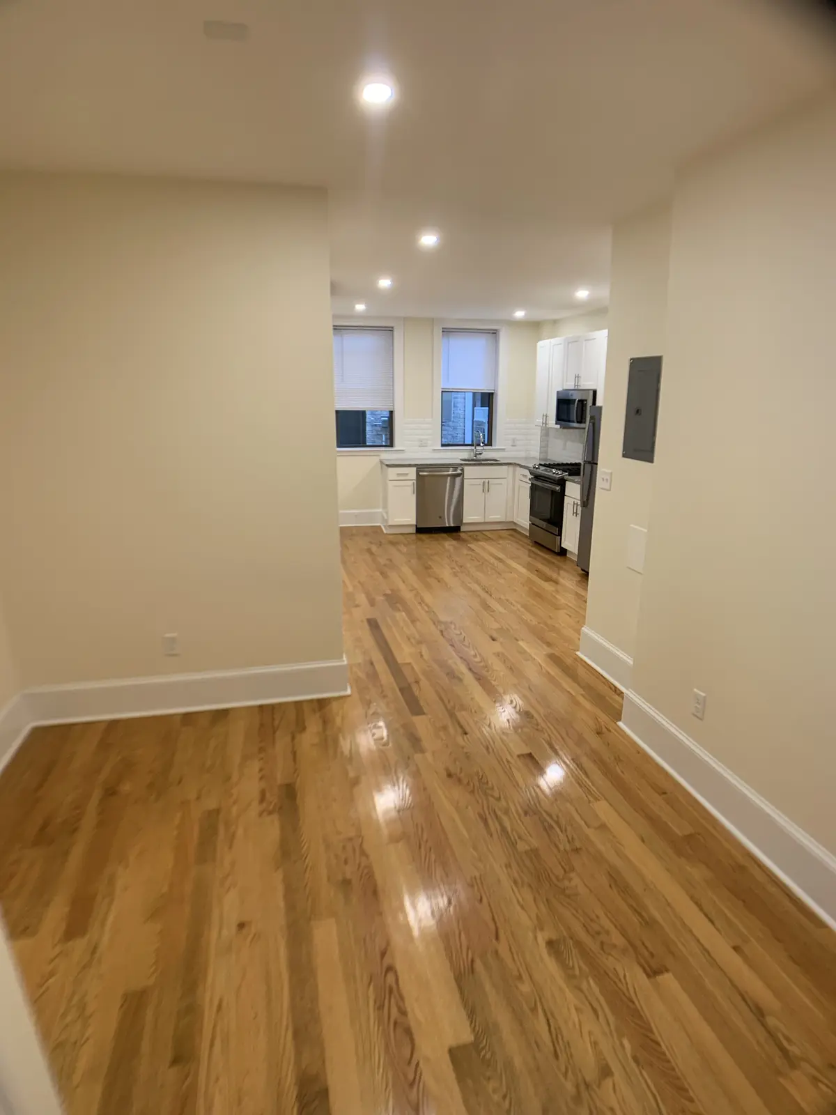 9 Seaverns Ave #1R, Jamaica Plain, MA 02130-2872