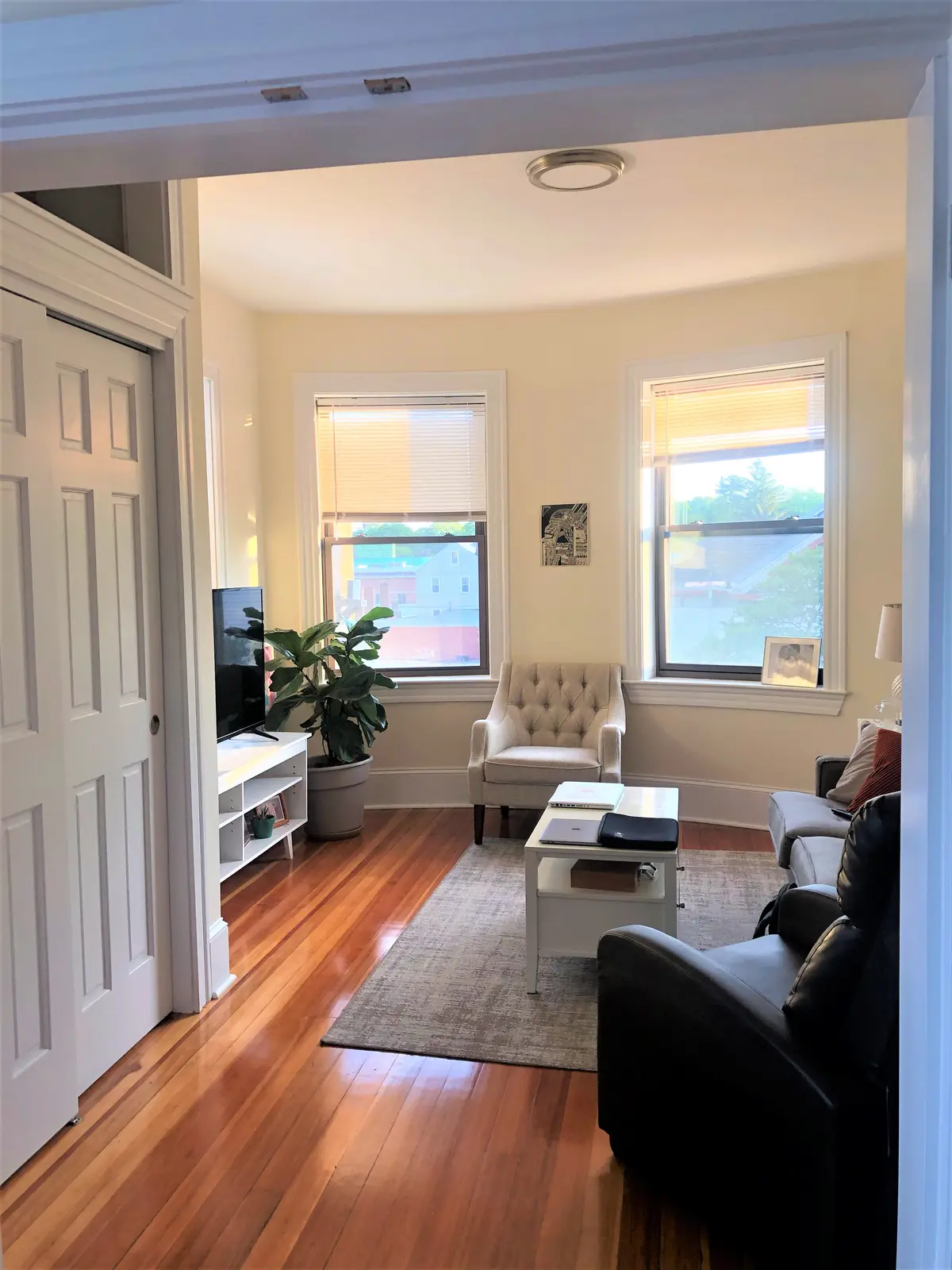 9 Seaverns Ave #3F, Jamaica Plain, MA 02130-2872