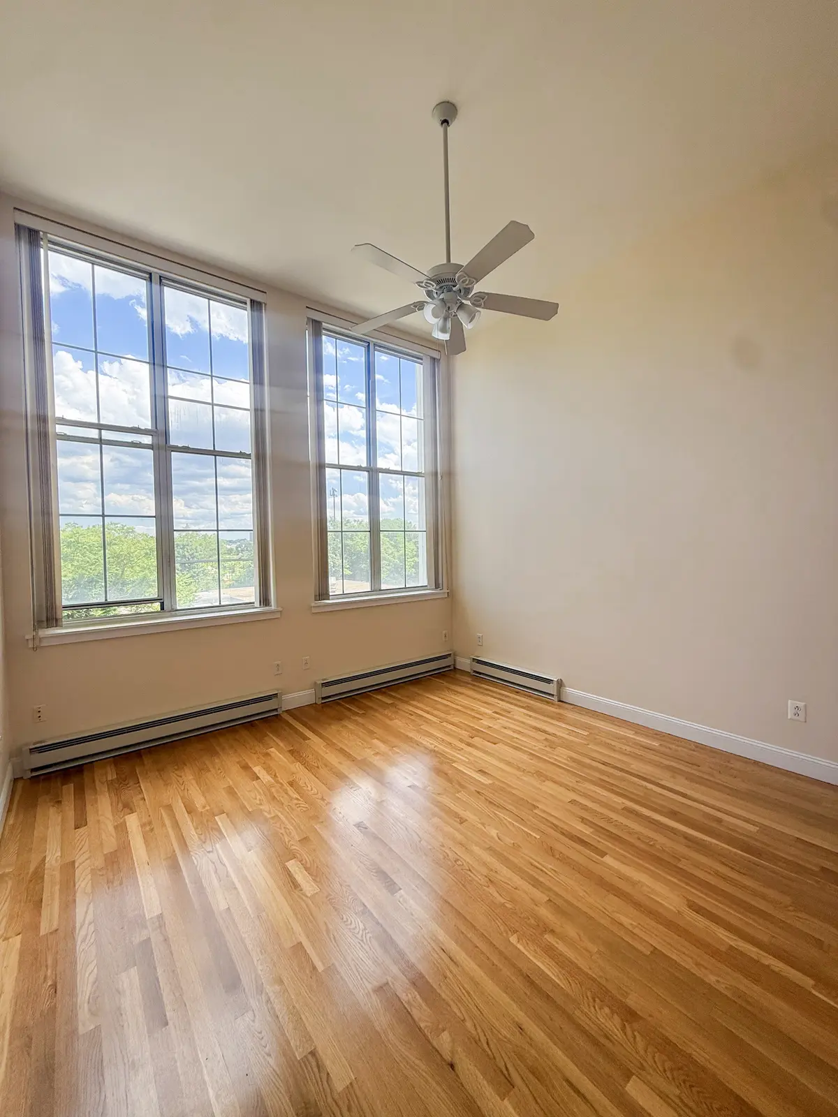 240 Heath St #302, Jamaica Plain, MA 02130-1141