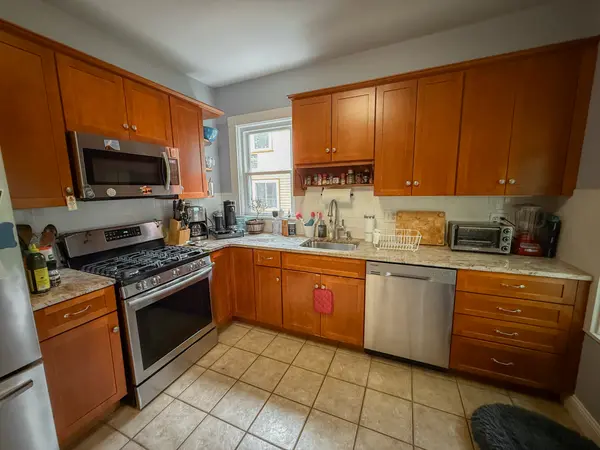 17 Hall St #2, Jamaica Plain, MA 02130-3222
