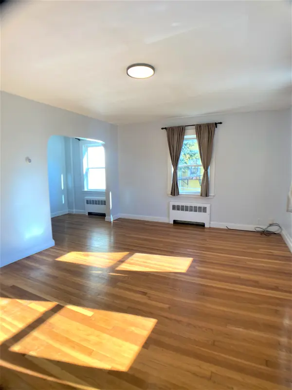 16 St John St #2, Jamaica Plain, MA 02130-2534
