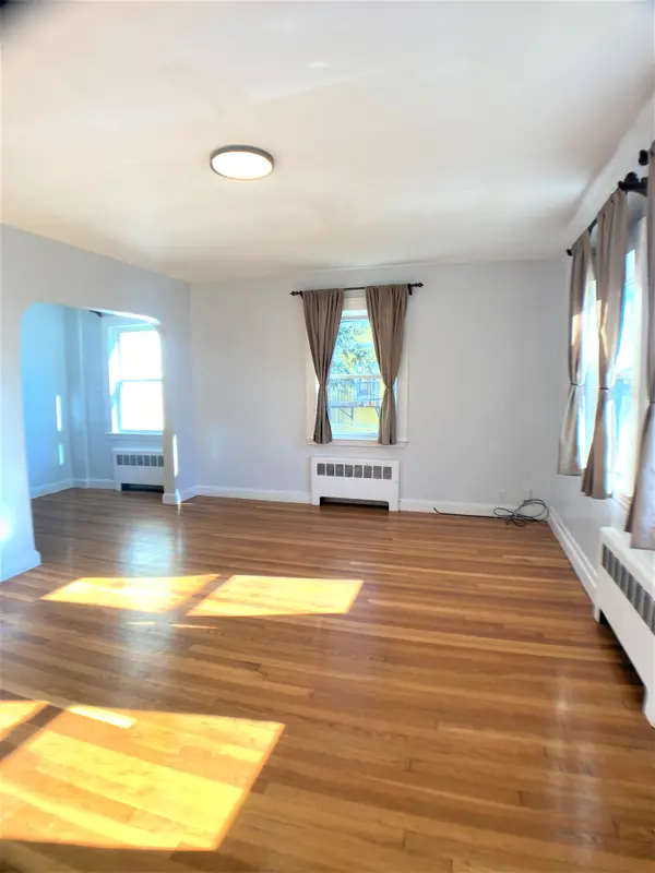 16 St John St #2, Jamaica Plain, MA 02130-2534