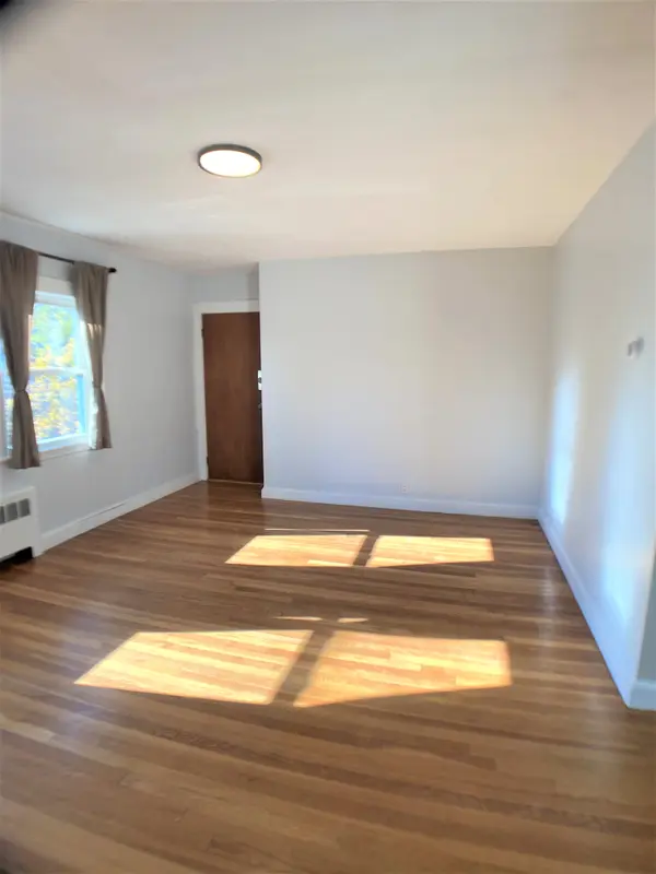 16 St John St #2, Jamaica Plain, MA 02130-2534
