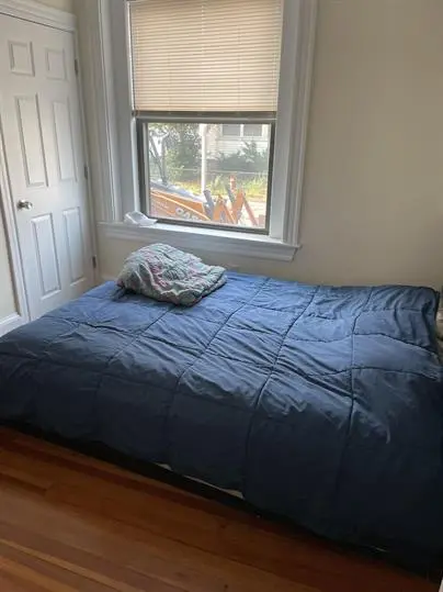 11 Seaverns Ave #1F, Jamaica Plain, MA 02130-2873