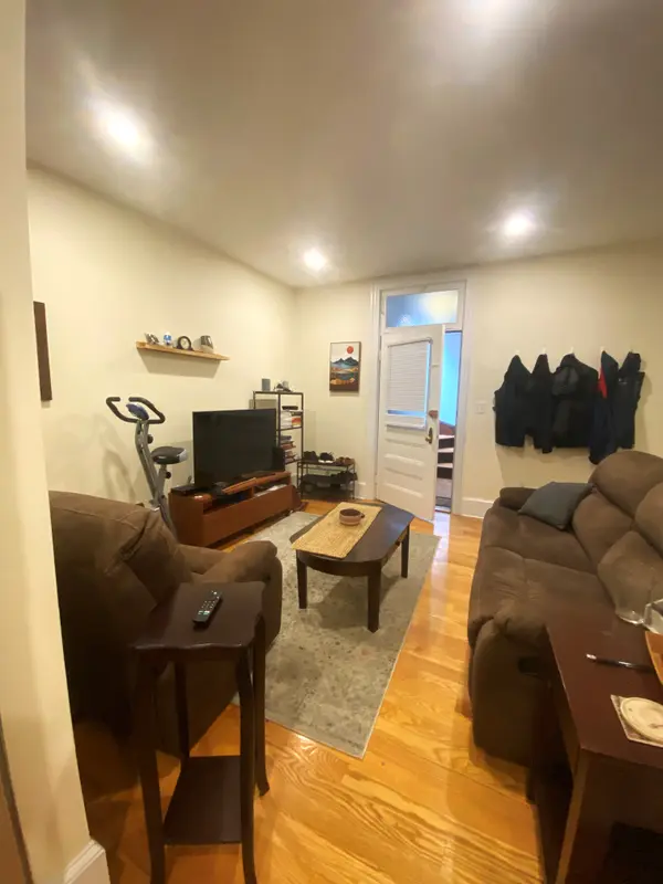 5 Brown Ter #2R, Jamaica Plain, MA 02130-2851
