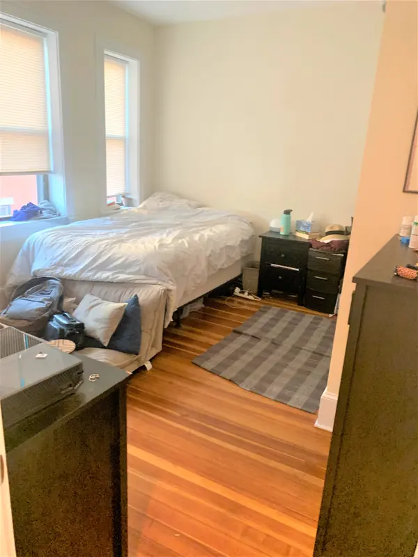11 Seaverns Ave #3R, Jamaica Plain, MA 02130-2873